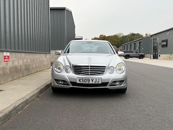 Used Mercedes-Benz E Class 2009 for sale - 76415363: Photo
