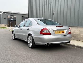 Used Mercedes-Benz E Class 2009 for sale - 76415363: Photo