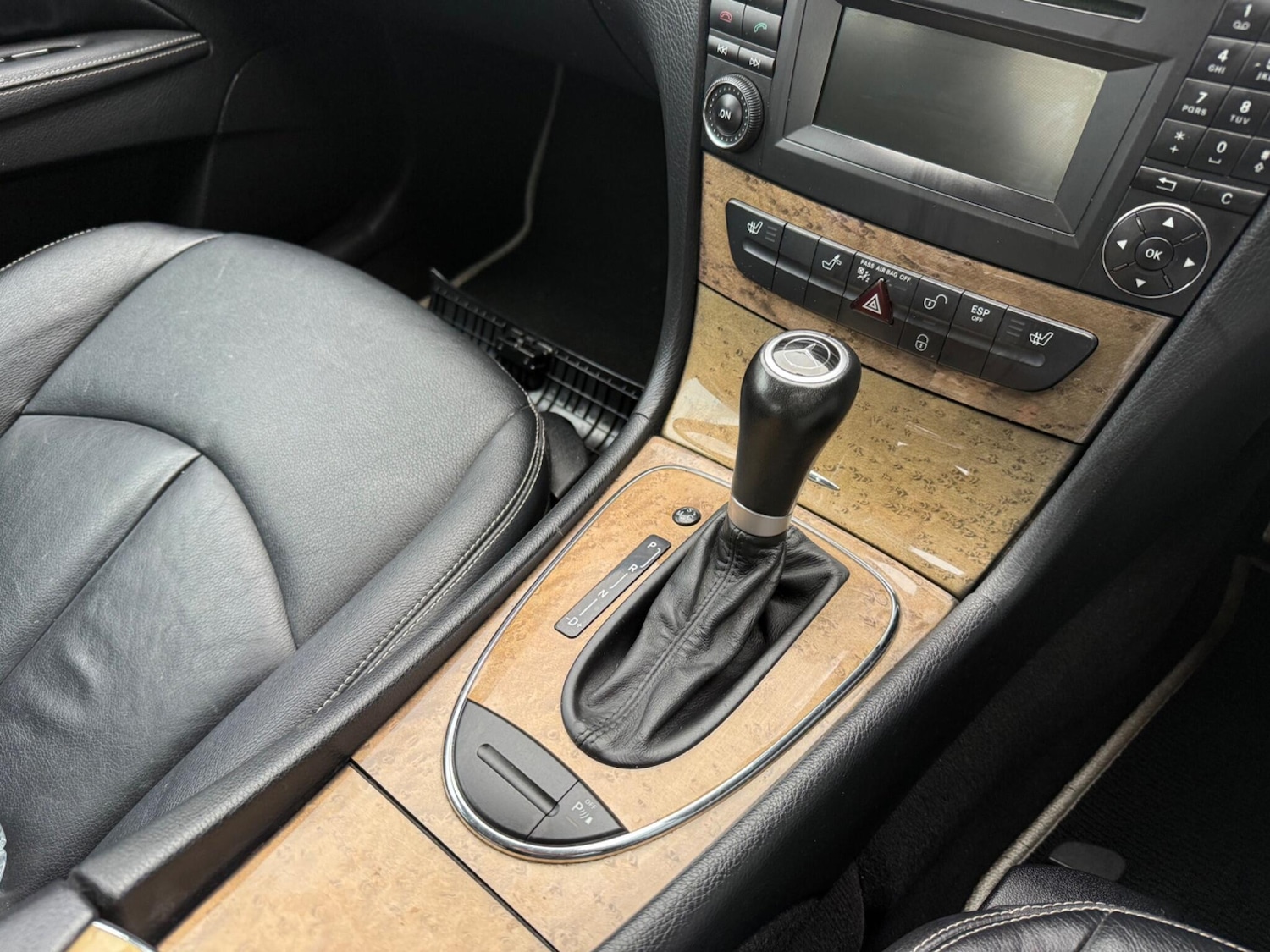 Used Mercedes-Benz E Class 2009 for sale - 76415363: Photo 6