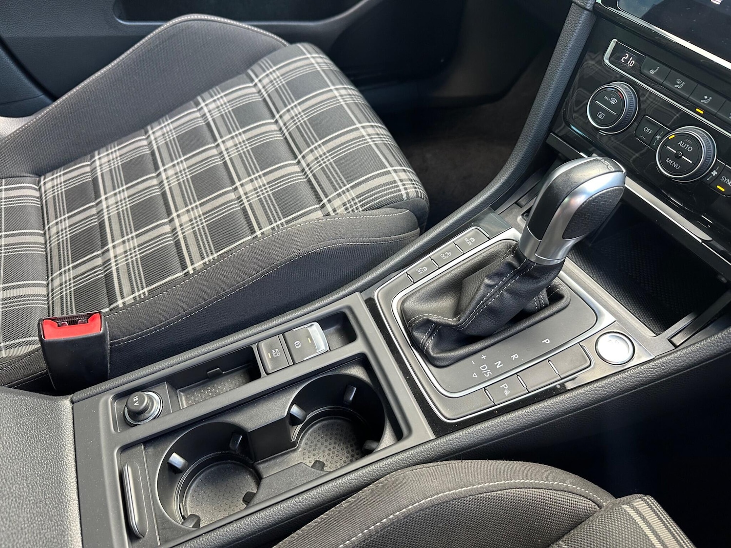 Used Volkswagen Golf 2018 for sale - 76415359: Photo 13