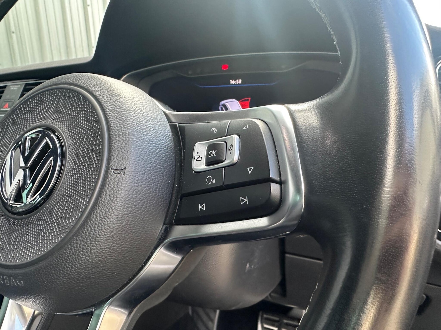 Used Volkswagen Golf 2018 for sale - 76415359: Photo 18