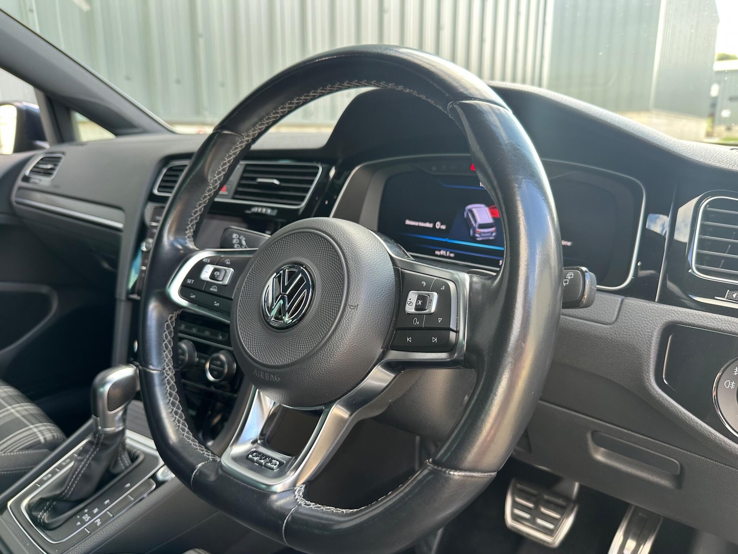 Used Volkswagen Golf 2018 for sale - 76415359: Photo 29