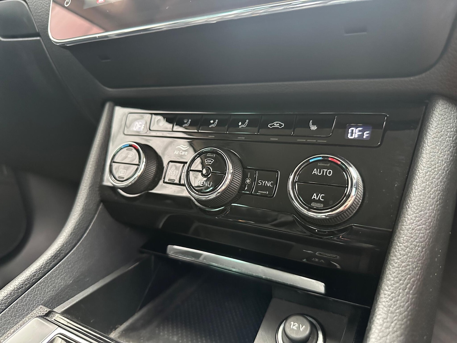 Used Skoda Superb 2019 for sale - 76415358: Photo 16