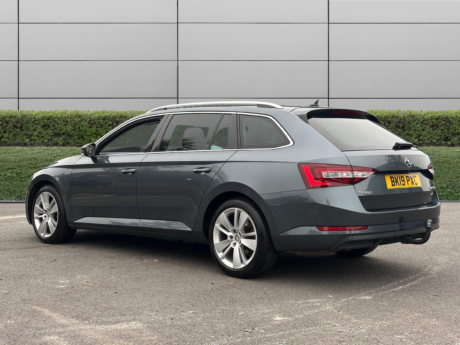 Used Skoda Superb 2019 for sale - 76415358: Photo 4
