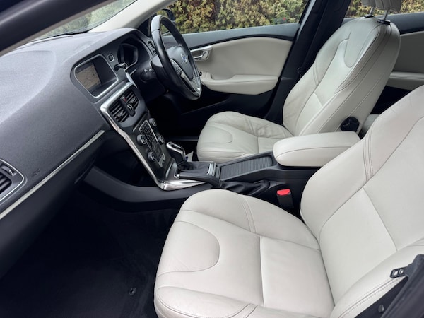 Used Volvo V40 2014 for sale - 75658429: Photo 12