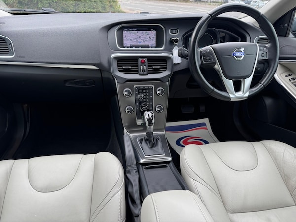 Used Volvo V40 2014 for sale - 75658429: Photo 16