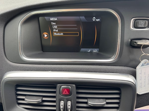 Used Volvo V40 2014 for sale - 75658429: Photo 21