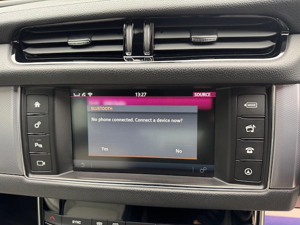 Used Jaguar XF 2016 for sale - 76295298: Photo 25