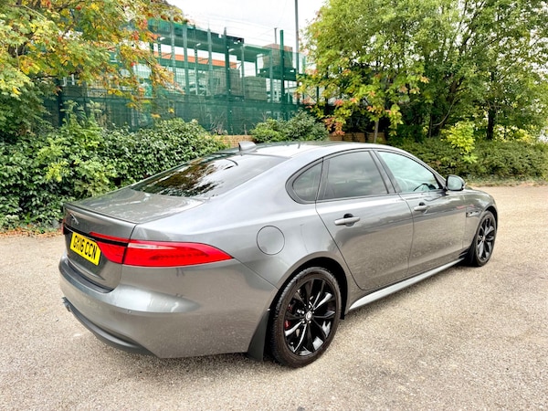 Used Jaguar XF 2016 for sale - 76295298: Photo 4