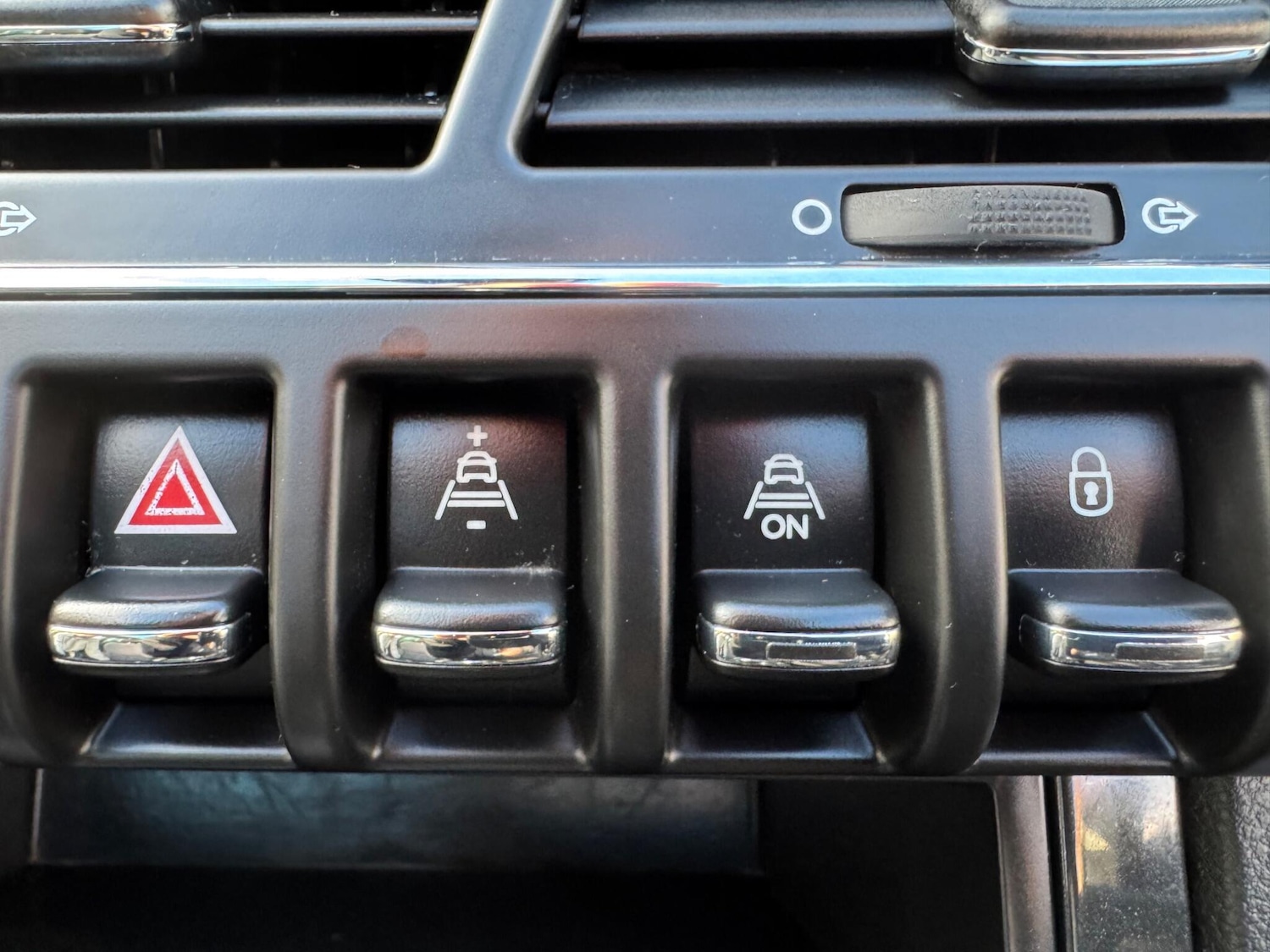 Used Peugeot 3008 2011 for sale - 76349409: Photo 28