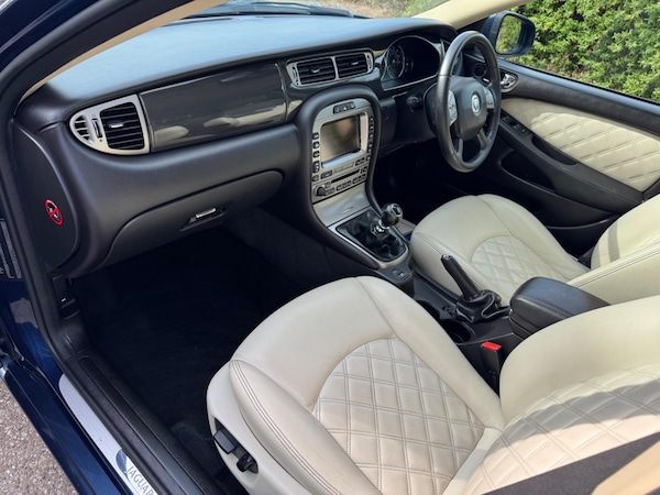 Used Jaguar X-Type 2009 for sale - 74751003: Photo 10