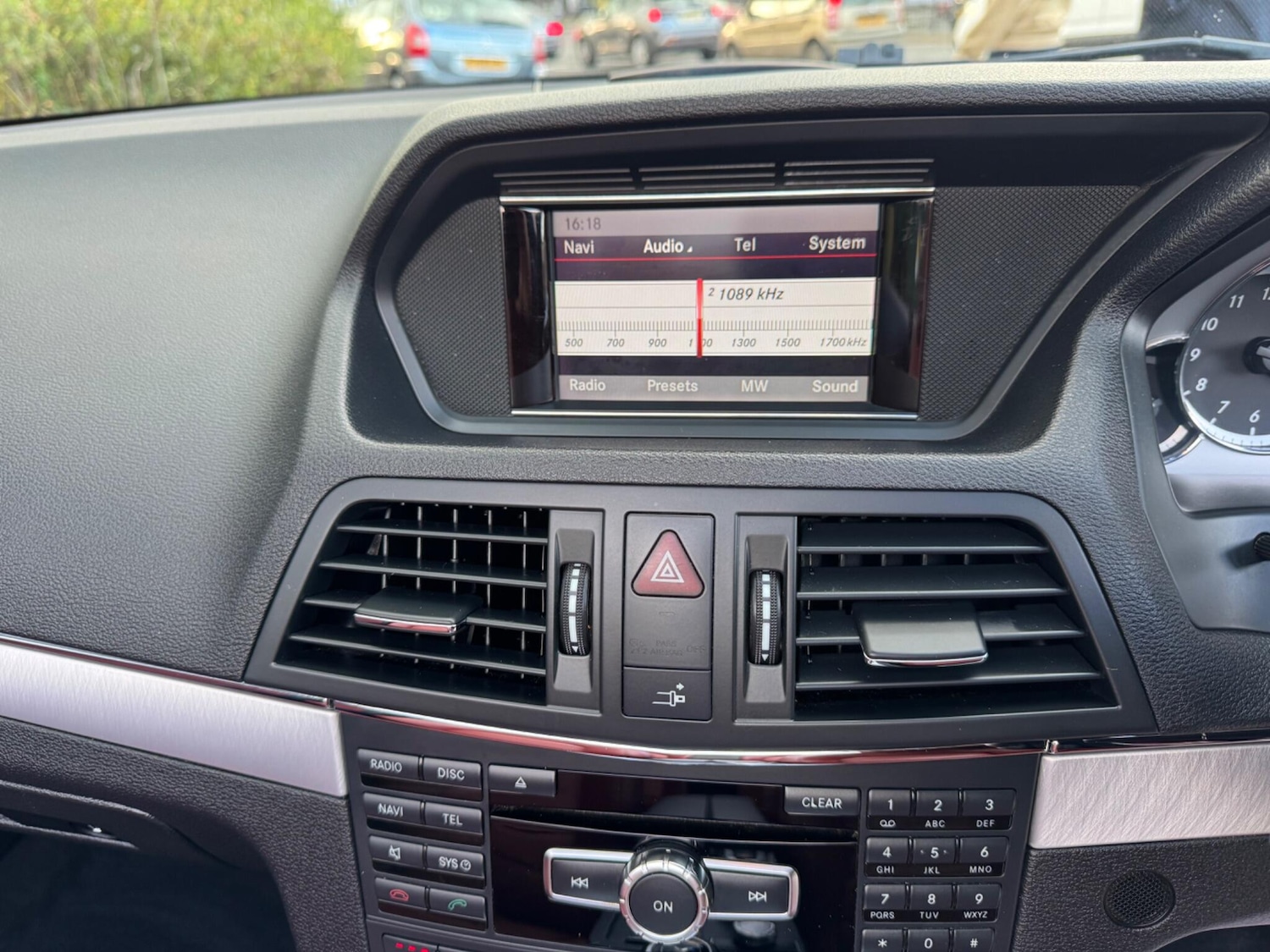 Used Mercedes-Benz E Class 2012 for sale - 77824017: Photo 23