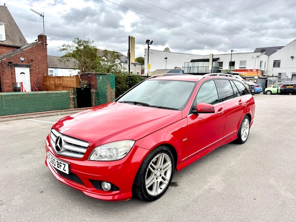 Used Mercedes-Benz C Class 2010 for sale - 76201403: Photo 2