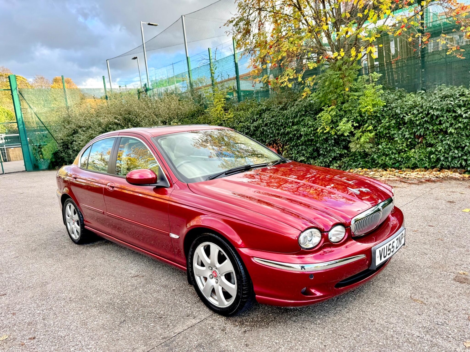Used Jaguar X-Type 2005 for sale - 76399271: Photo 1