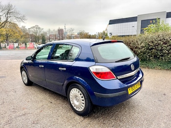 Used Vauxhall Astra 2005 for sale - 76538166: Photo