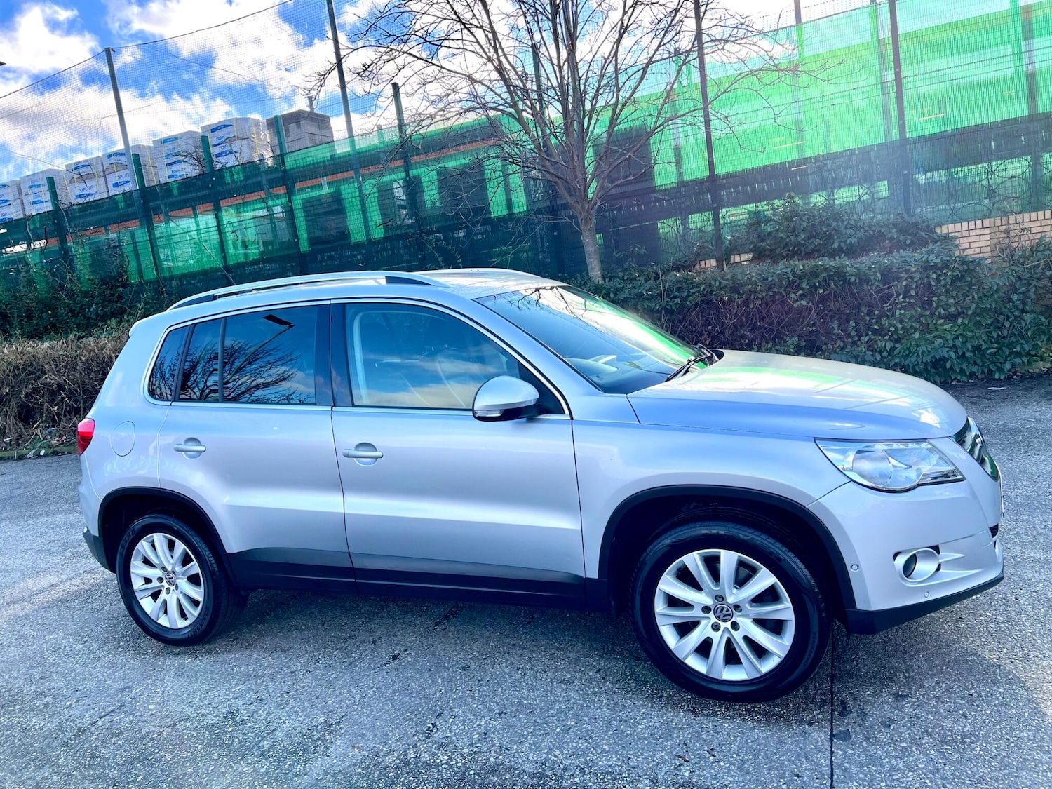 Used Volkswagen Tiguan 2010 for sale - 77376354: Photo 8