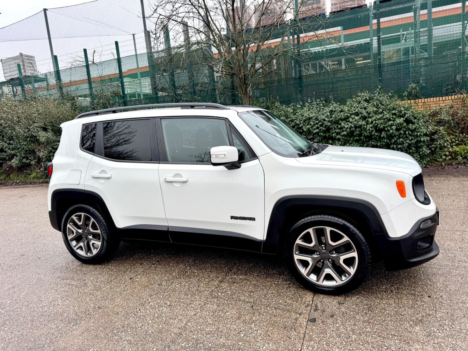 Used Jeep Renegade 2017 for sale - 77439938: Photo 8