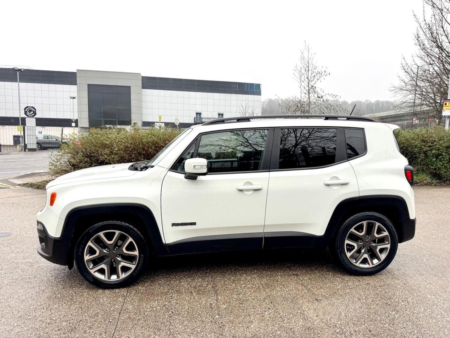 Used Jeep Renegade 2017 for sale - 77439938: Photo 9