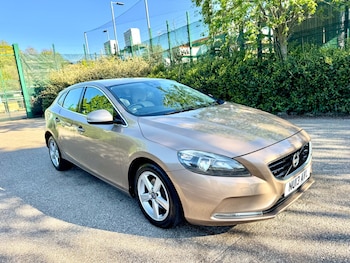 Used Volvo V40 2013 for sale - 78362860: Photo