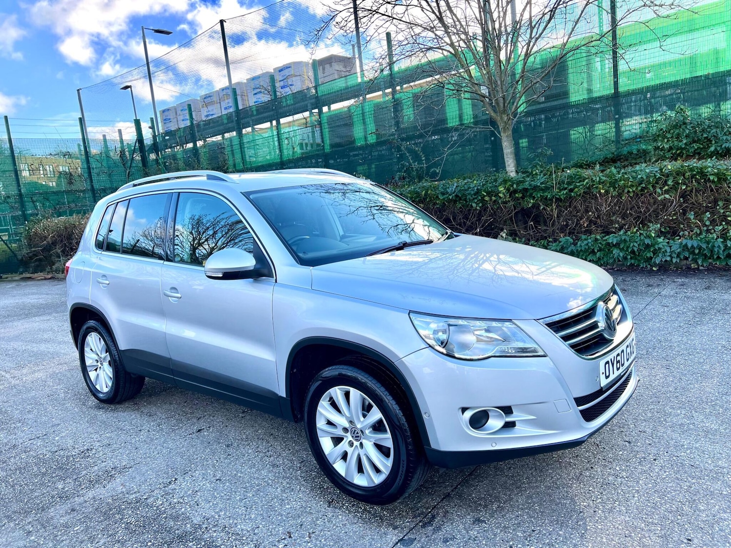 Used Volkswagen Tiguan 2010 for sale - 76991032: Photo 1