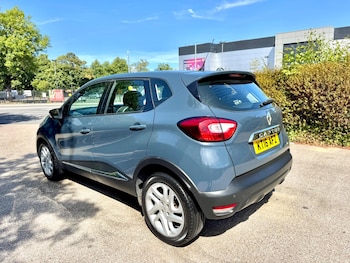Used Renault Captur 2016 for sale - 79520355: Photo