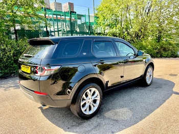 Used Land Rover Discovery Sport 2016 for sale - 78461593: Photo