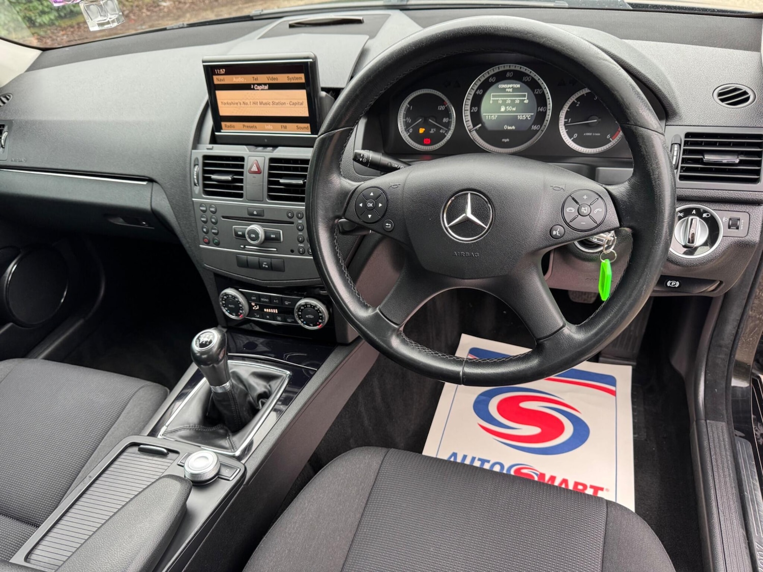 Used Mercedes-Benz C Class 2010 for sale - 77377437: Photo 17