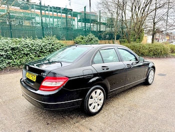 Used Mercedes-Benz C Class 2010 for sale - 77377437: Photo