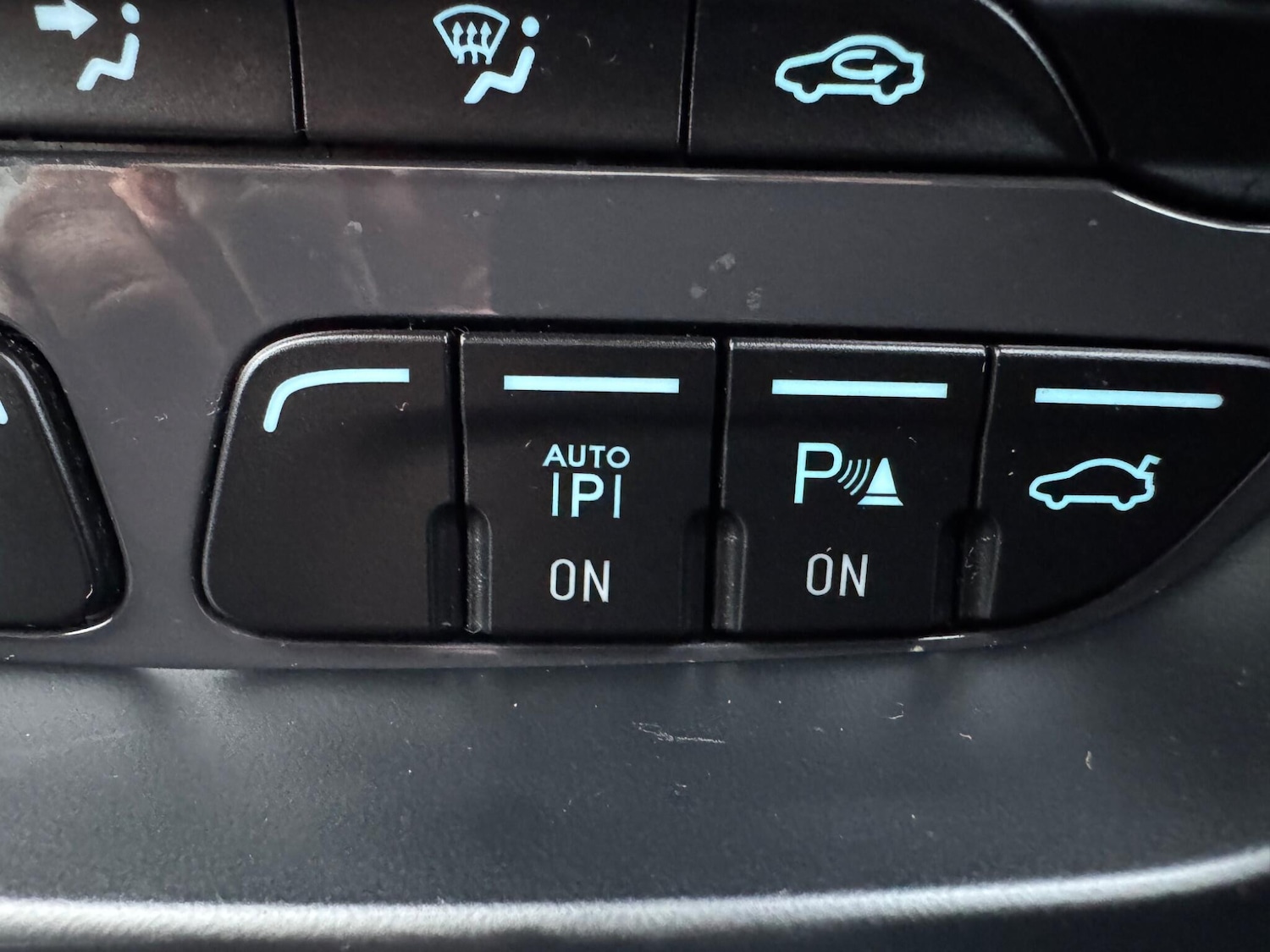 Used Ford Kuga 2014 for sale - 77155470: Photo 34