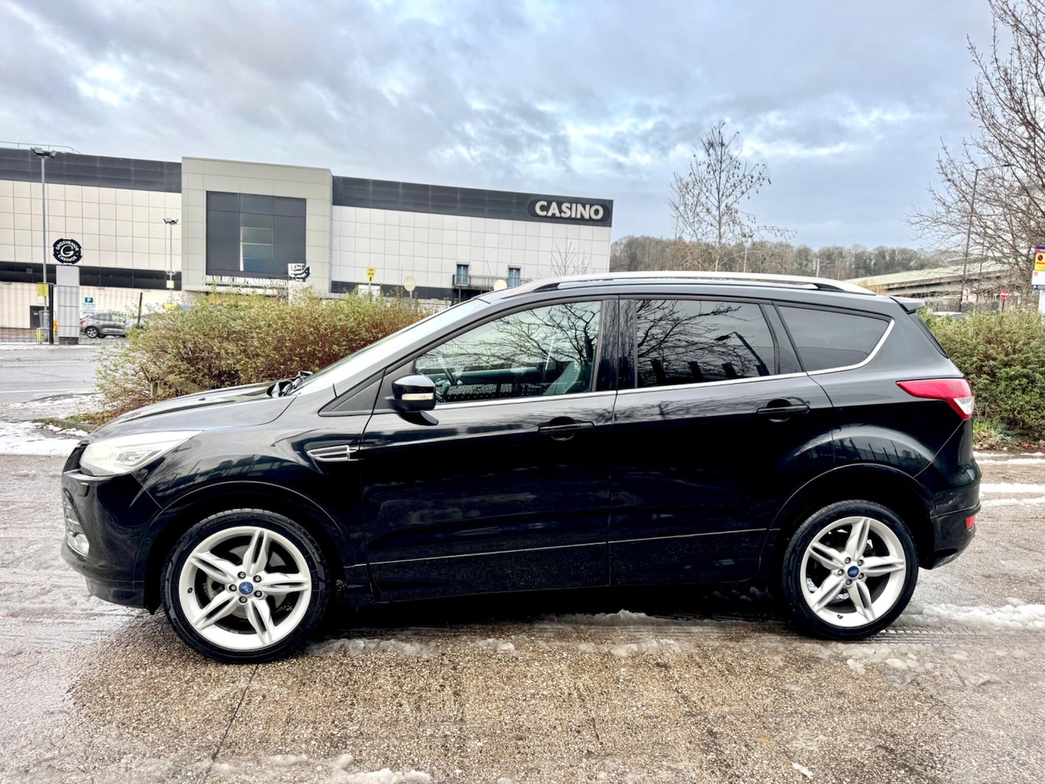 Used Ford Kuga 2014 for sale - 77155470: Photo 9