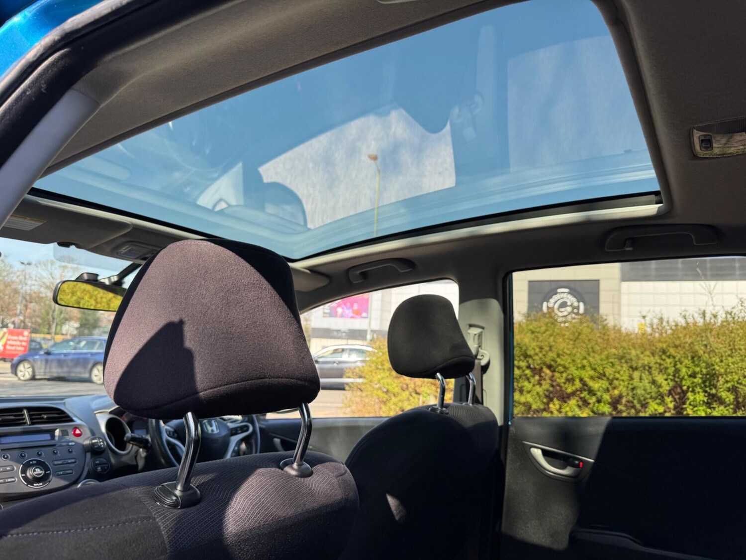 Used Honda Jazz 2010 for sale - 77940185: Photo 17