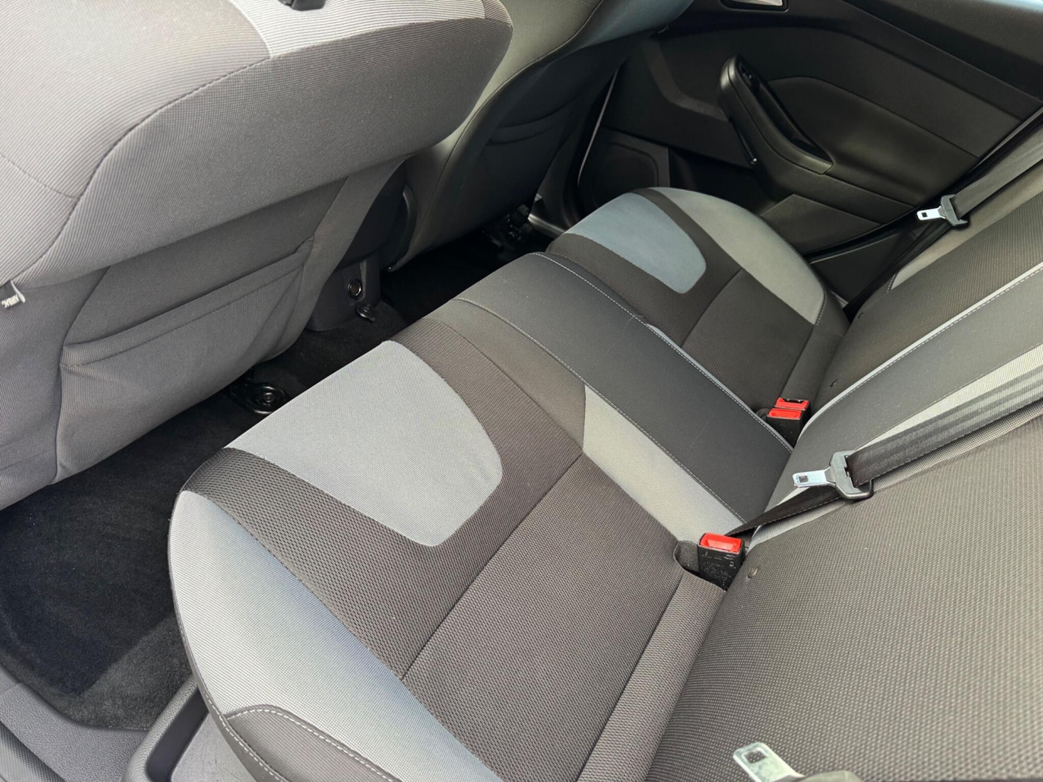 Used Ford Focus 2012 for sale - 77625492: Photo 15