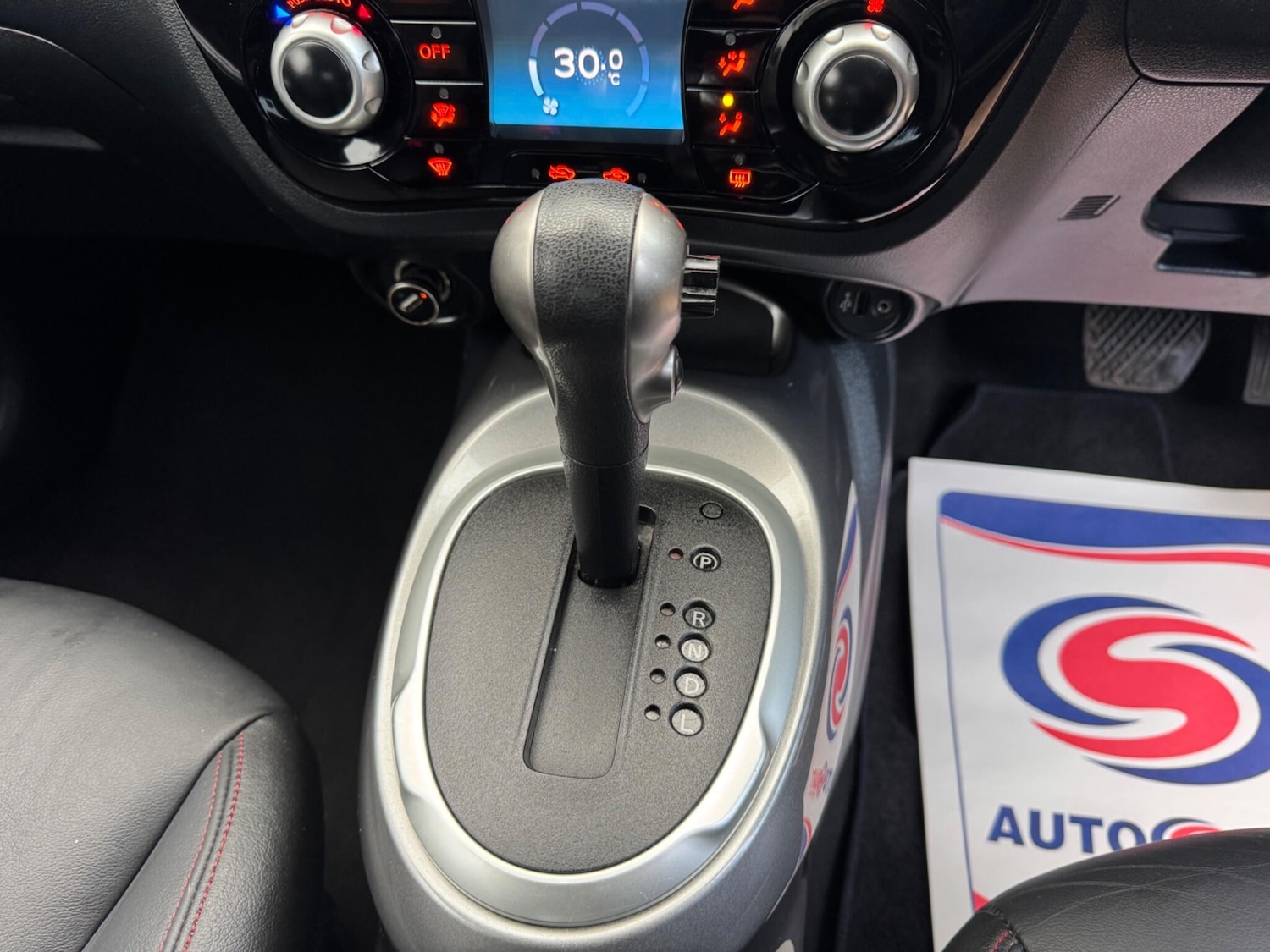 Used Nissan Juke 2014 for sale - 76850033: Photo 19