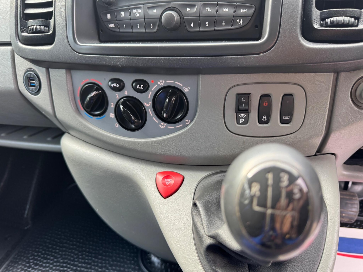 Used Renault Trafic 2012 for sale - 77808136: Photo 28