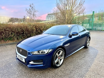 Used Jaguar XE 2015 for sale - 76926583: Photo