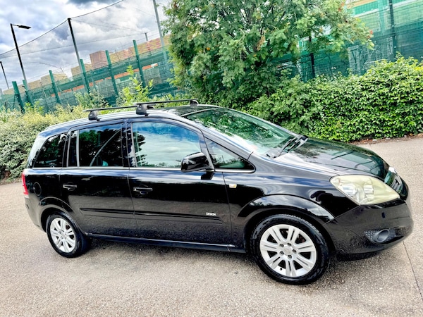 Used Vauxhall Zafira 2010 for sale - 75268729: Photo 8