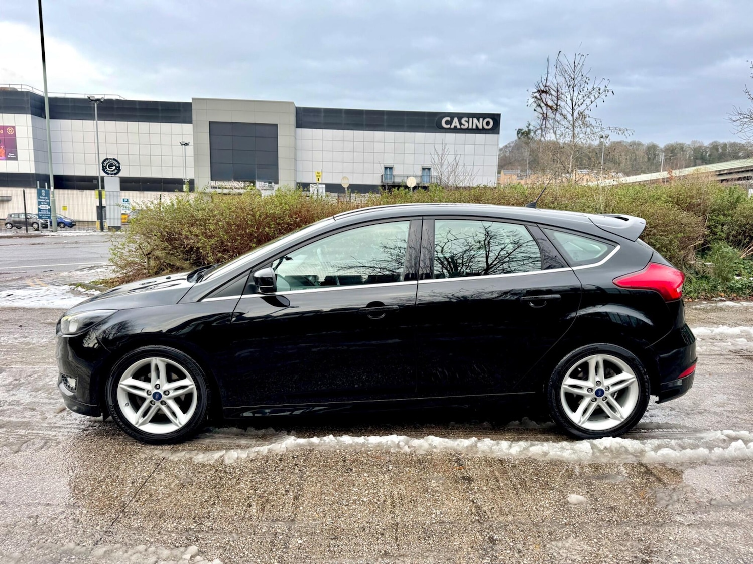 Used Ford Focus 2015 for sale - 77156029: Photo 9
