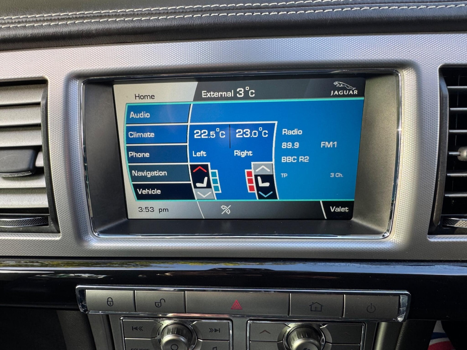 Used Jaguar XF 2011 for sale - 76633352: Photo 19