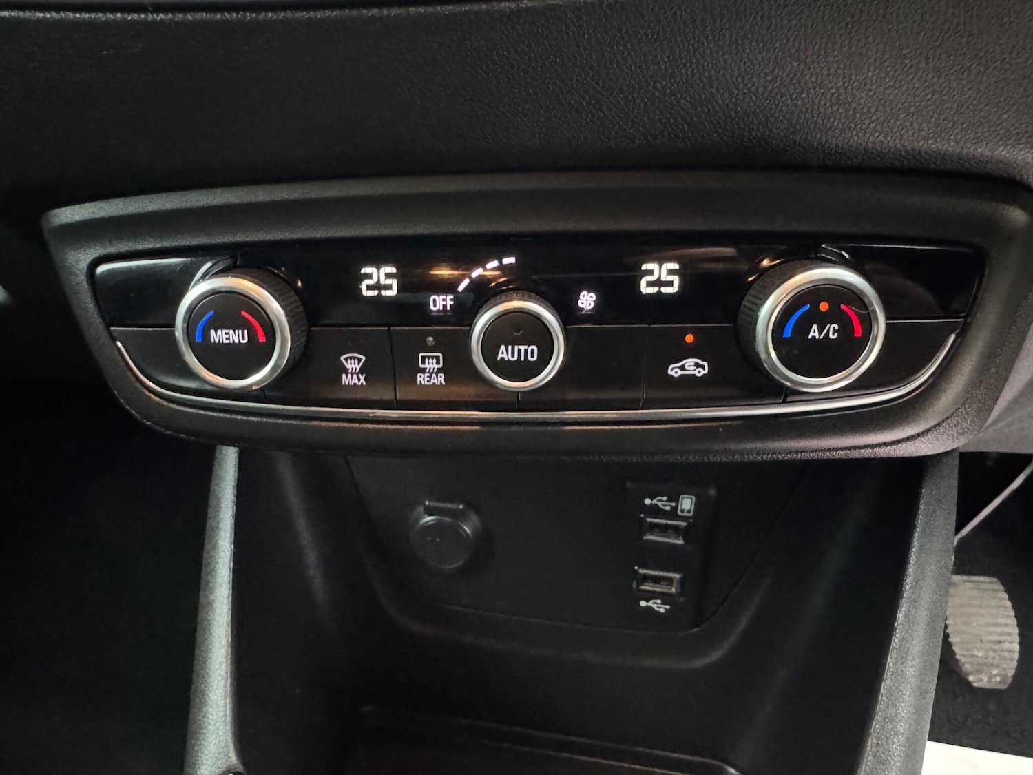 Used Vauxhall Crossland X for sale - 77925888: Photo 25