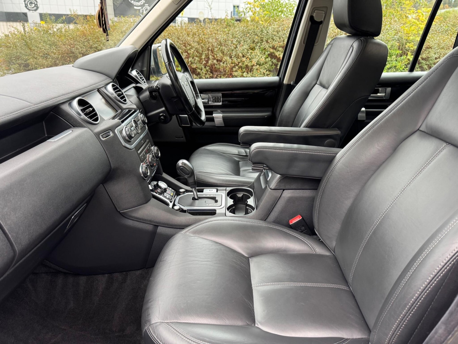 Used Land Rover Discovery 2010 for sale - 76538175: Photo 12