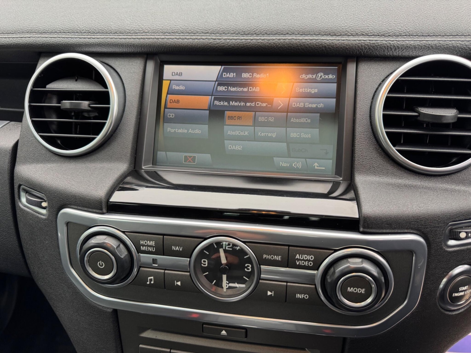 Used Land Rover Discovery 2010 for sale - 76538175: Photo 22