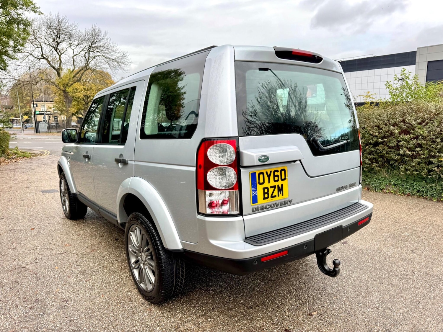 Used Land Rover Discovery 2010 for sale - 76538175: Photo 5