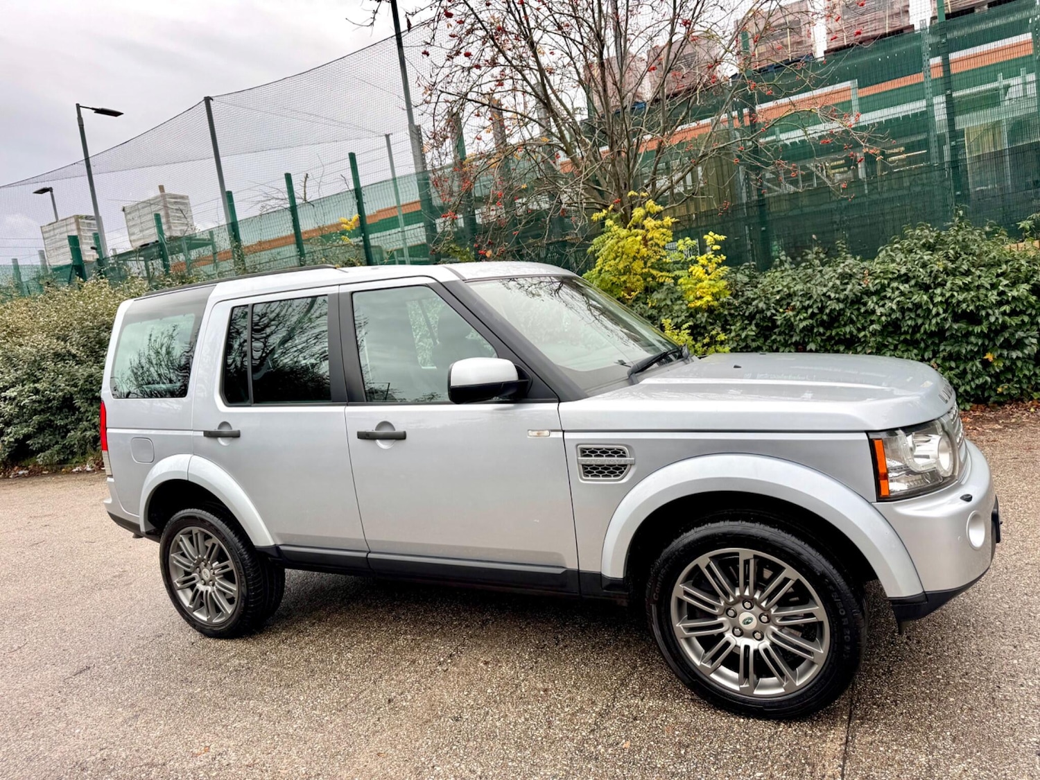 Used Land Rover Discovery 2010 for sale - 76538175: Photo 8