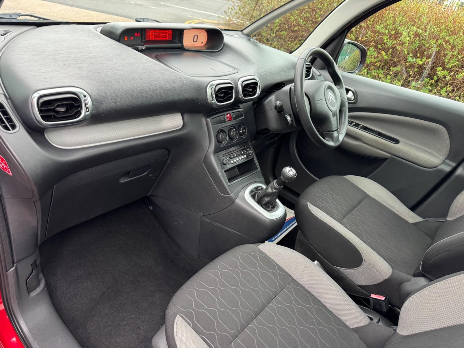 Used Citroen C3 Picasso 2013 for sale - 77411311: Photo 11