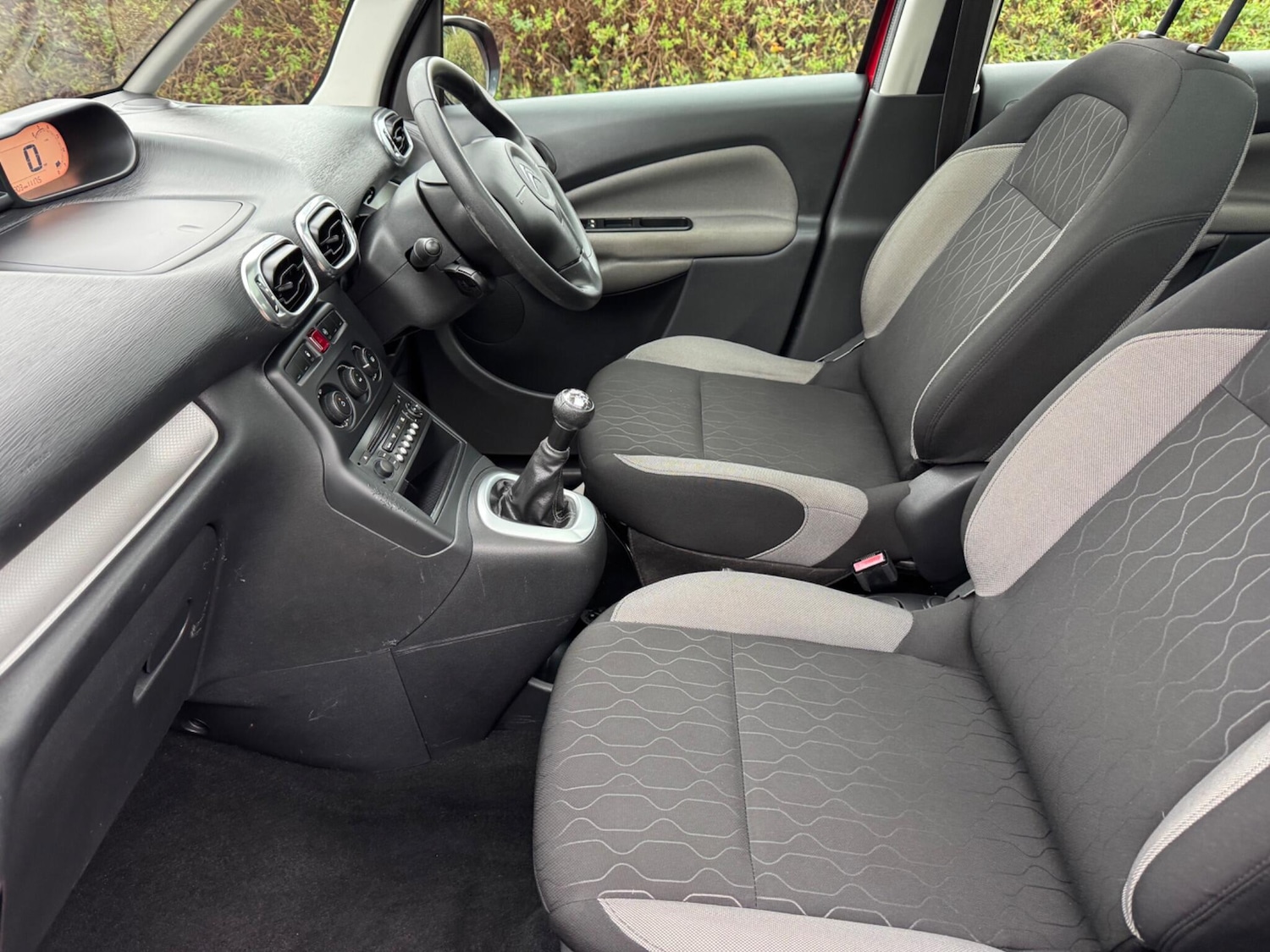 Used Citroen C3 Picasso 2013 for sale - 77411311: Photo 12