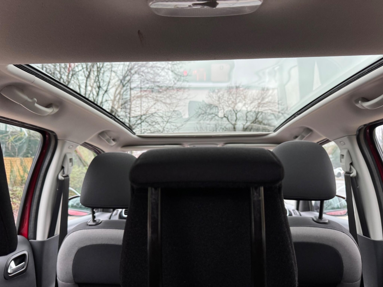 Used Citroen C3 Picasso 2013 for sale - 77411311: Photo 19