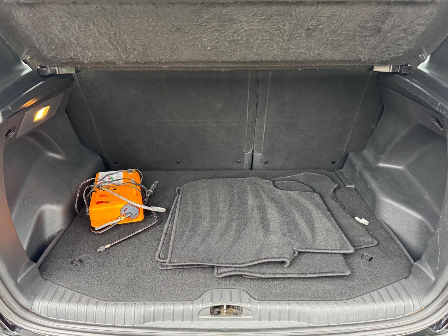 Used Citroen C3 Picasso 2013 for sale - 77411311: Photo 25