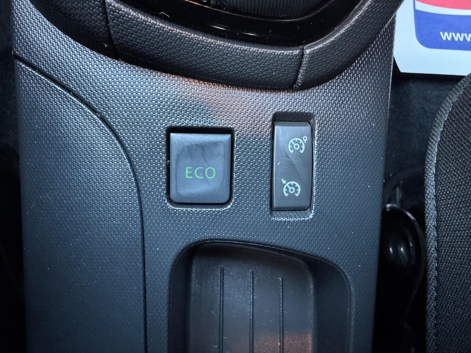 Used Renault Clio 2014 for sale - 76701413: Photo 17