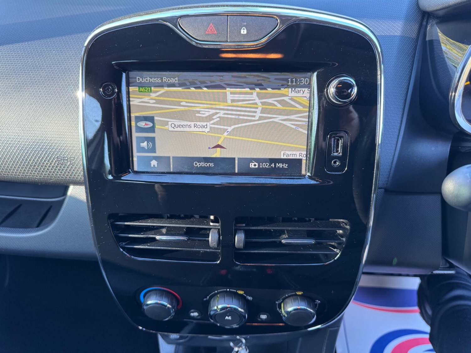 Used Renault Clio 2014 for sale - 76701413: Photo 19