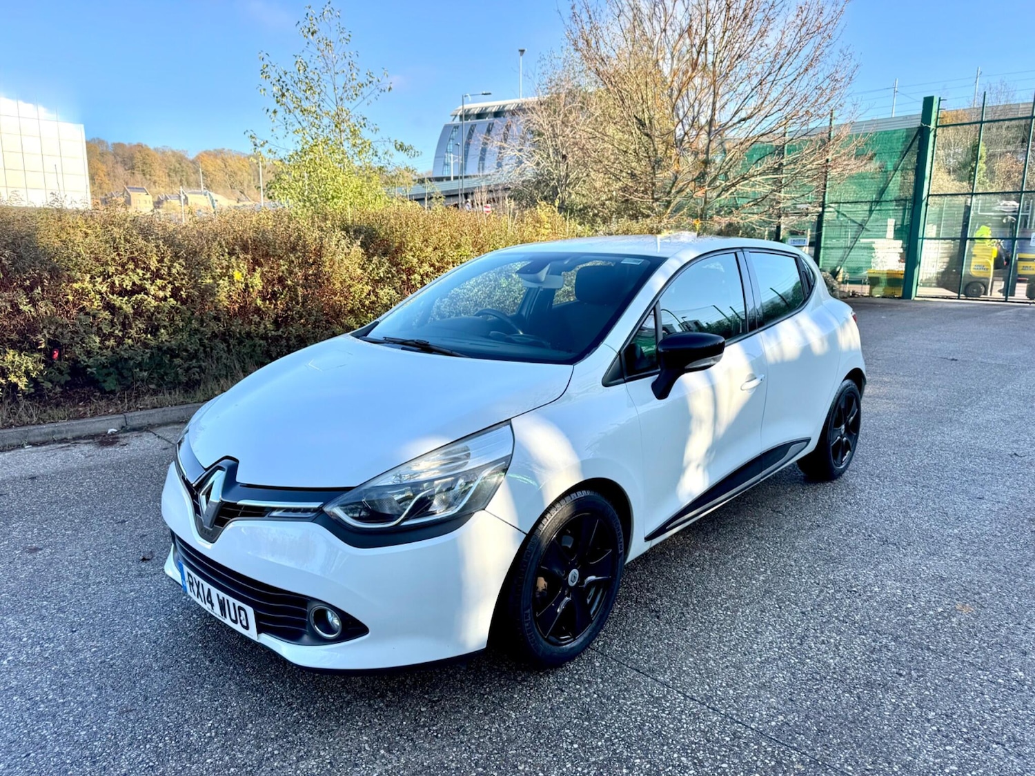Used Renault Clio 2014 for sale - 76701413: Photo 2